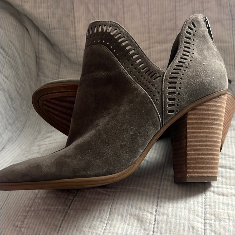 Vince Camino Gray Suede Ankle Boots - Picture 3 of 5